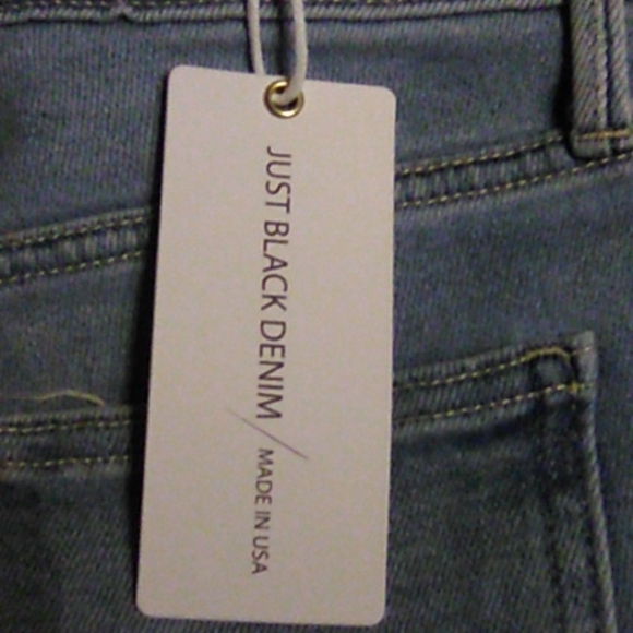 NWT Just Black Denim. Try Out The Trend Light Wash Denim High-Rise Cropped Flare - Picture 10 of 11